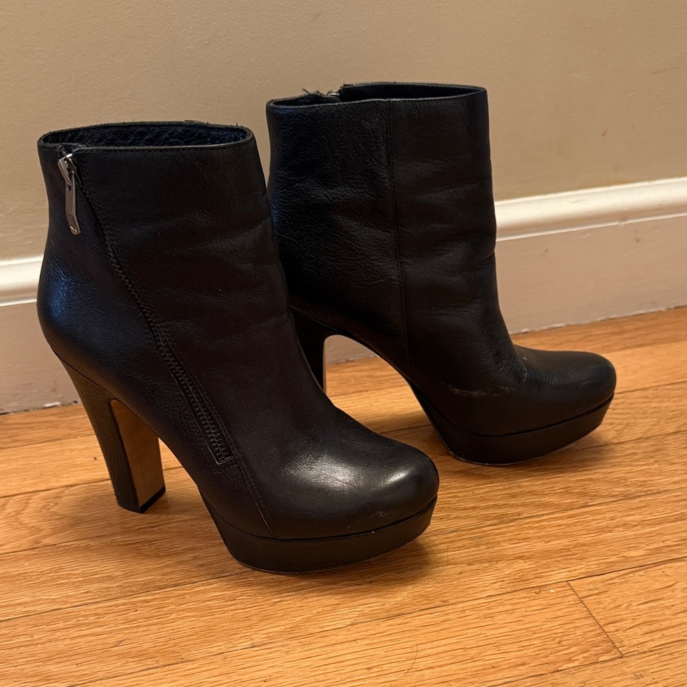 Vince Camuto Black Heeled Boots